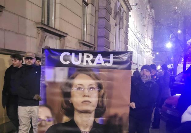 Imagine de la un protest organizat în Cluj-Napoca pentru susținerea unei justiții independente. | Foto: Roxana Ciobanu - monitorulcj.ro