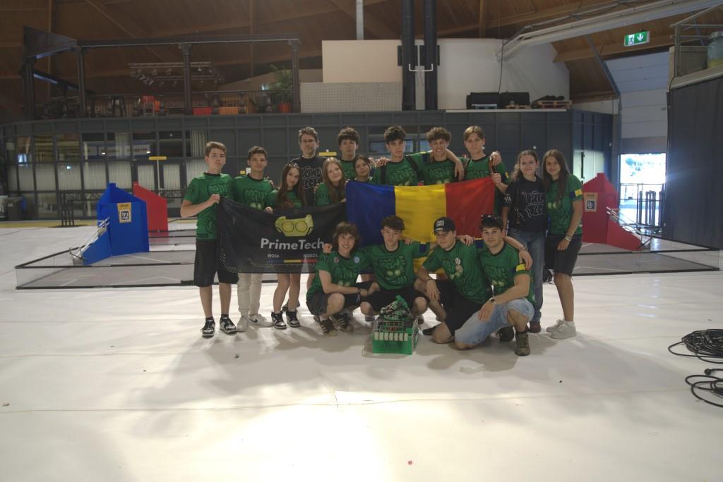 Parcurs remarcabil pentru elevii din echipa de robotică a Liceului de Informatică „Tiberiu Popoviciu” din Cluj-Napoca la Campionatul European FIRST Tech Challenge 2026 | Foto: Consiliul Județean Cluj
