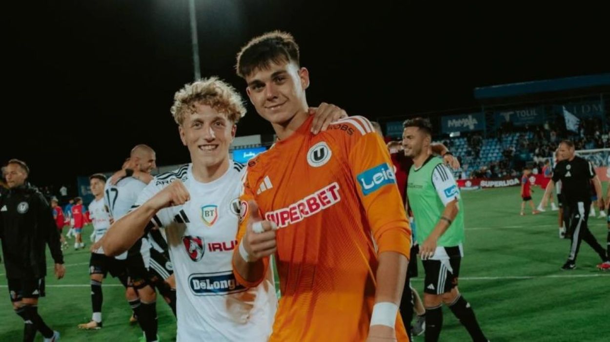 Iustin Chirilă (dreapta) pleacă de la „U” Cluj în această vară / Foto: FC Universitatea Cluj Facebook