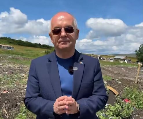 Amplă acțiune de ecologizare în Pata Rât: peste 500 de tone de deșeuri ridicate din zonă. Emil Boc: „Până în 2030