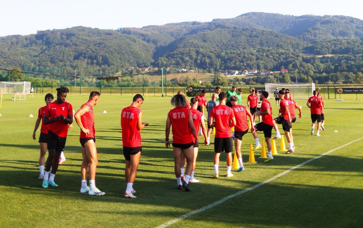 UTA Arad pregătește în Slovenia noua ediție a Superligii / Foto: UTA Arad Facebook