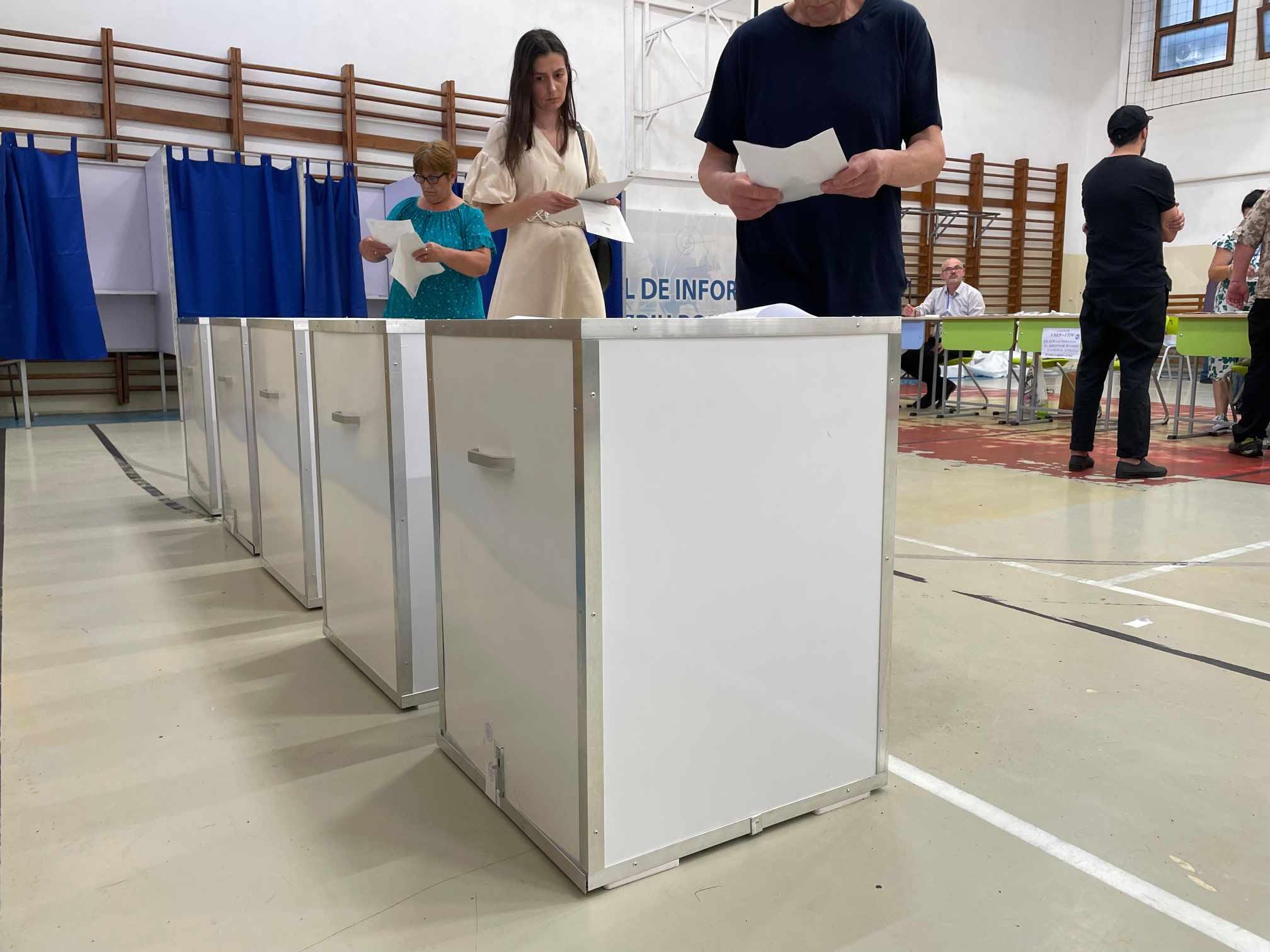 Peste 30% dintre români consideră că alegerile anticipate ar fi cea mai bună soluție pentru criza politică din ultimele două luni | Foto: monitorulcj.ro