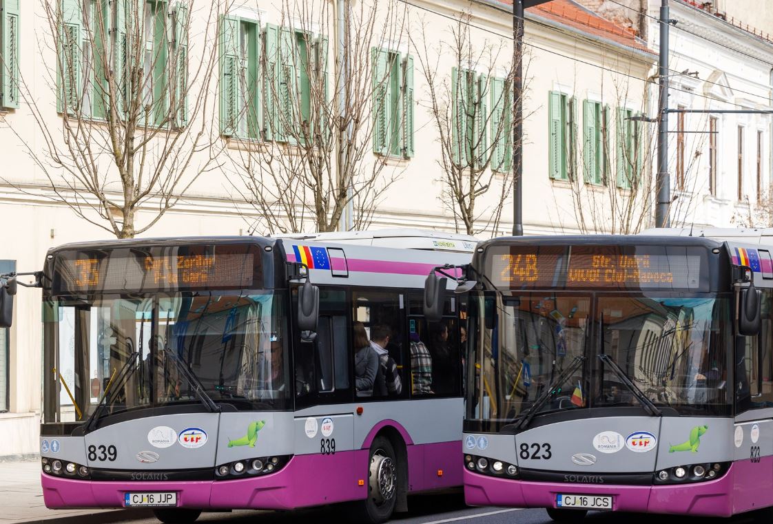 Participanții la ediția din acest an a festivalului Electric Castle vor putea circula gratuit cu autobuzele CTP / Foto: Compania de Transport Public Cluj-Napoca – Facebook