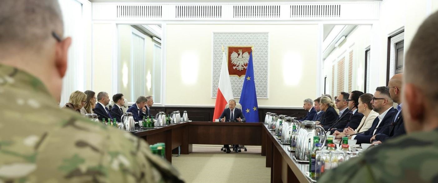 Polonia investighează urmările unei incursiuni aeriene desfășurate de Moscova. Donald Tusk: „Toate indiciile sunt că este o rachetă balistică rusească”.|Foto: gov.pl