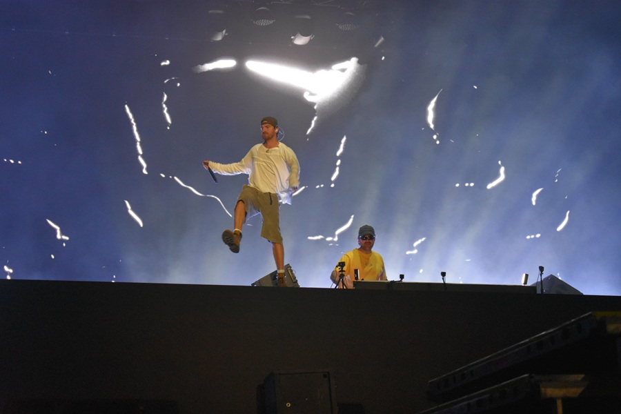 Superduo-ul american The Chainsmokers a transformat scena principală într-un show impresionant