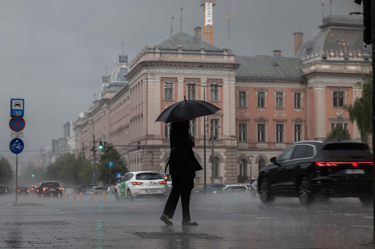 Cod galben de ploi torențiale la Cluj-Napoca și în alte câteva localități din zona metropolitană