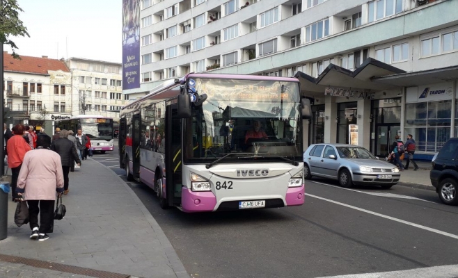 Se eliberează abonamente CTP pentru pensionari și vârstnici de săptămâna viitoare. Unde și la ce ore se pot face cardurile de transport?