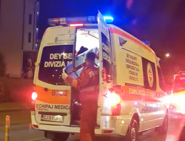 din Cluj-Napoca. Trei persoane RĂNITE