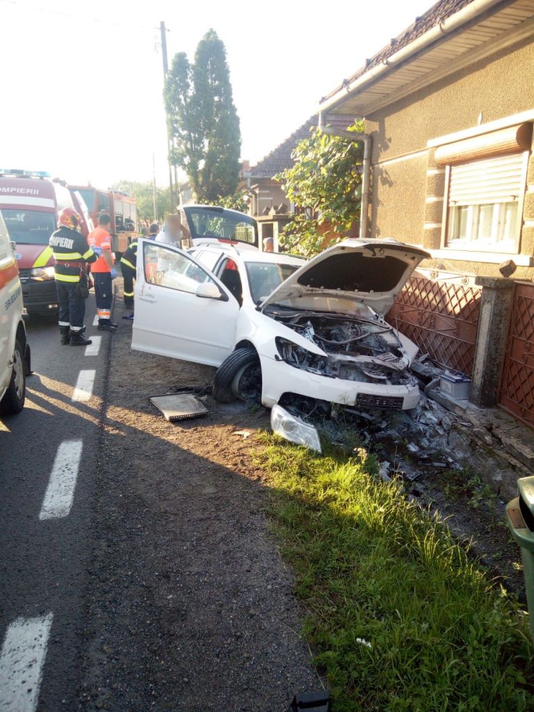 Accident cu doi răniți