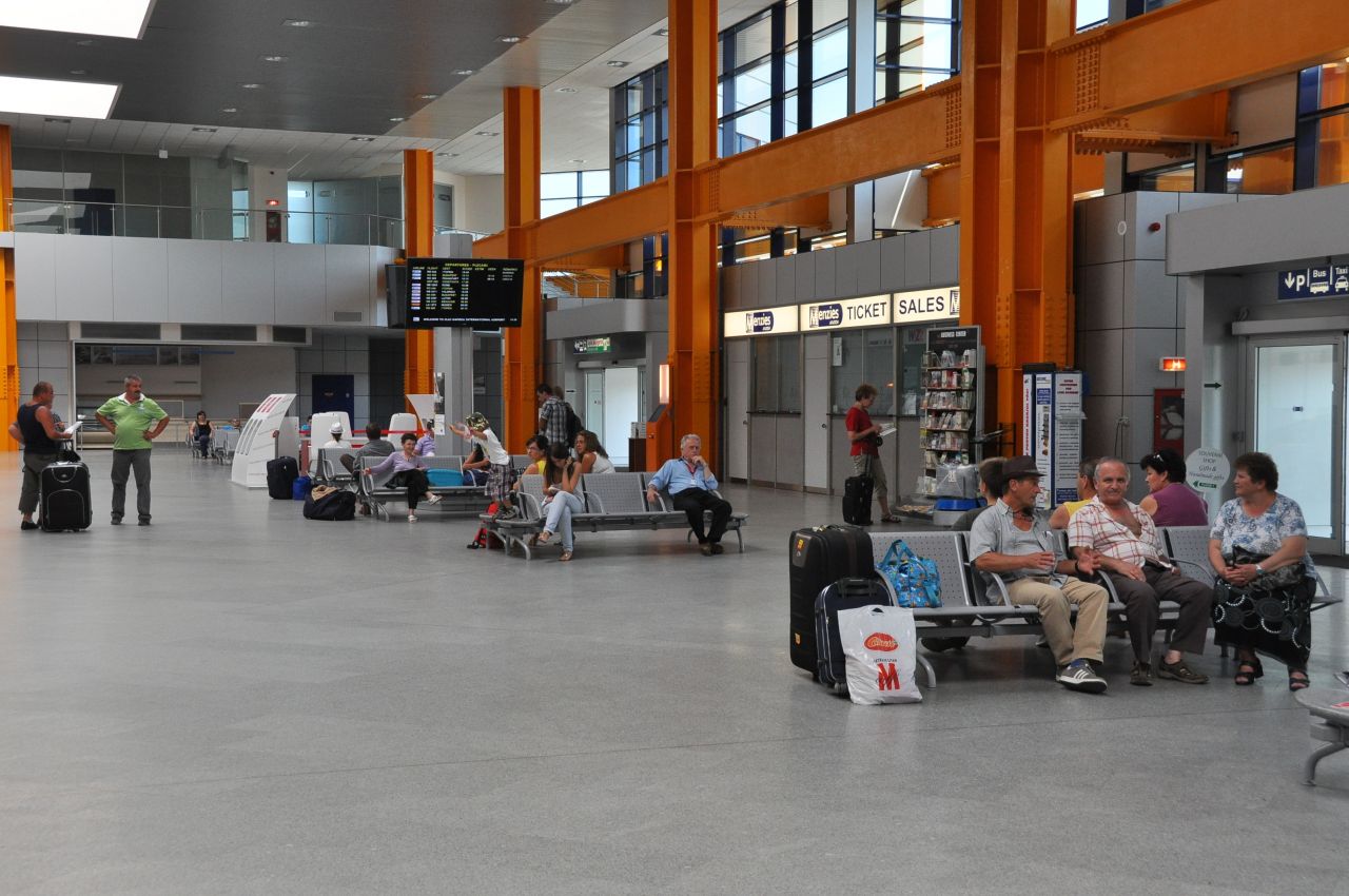 Traficul aerian pe Aeroportul Internațional „Avram Iancu” Cluj