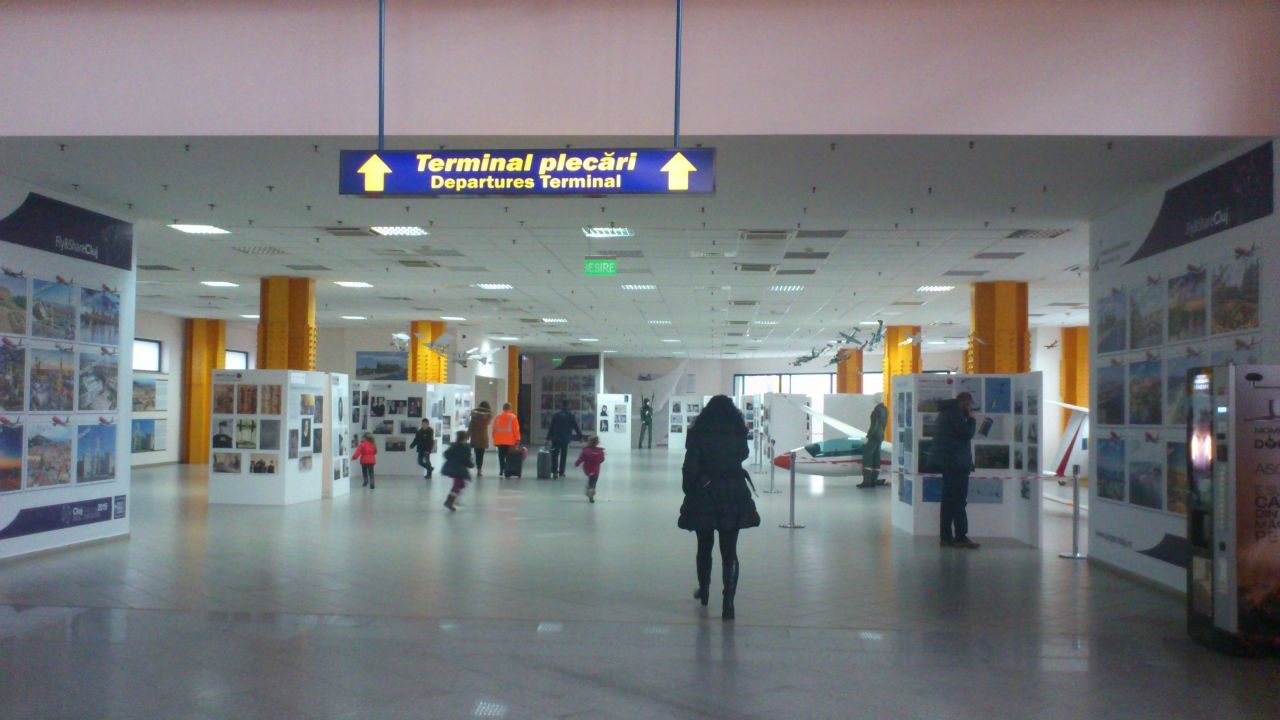 Scădere cu 94% a traficului de pe Aeroportul Cluj