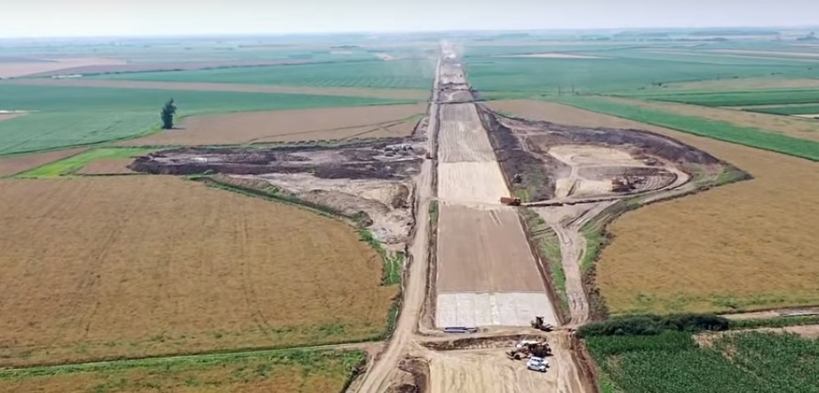 Constructorii români