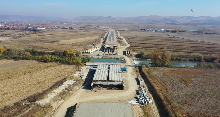 S-a tras frâna de mână pe Autostrada Sebeș-Turda: „Bătaia de joc la adresa cetățenilor continuă!”