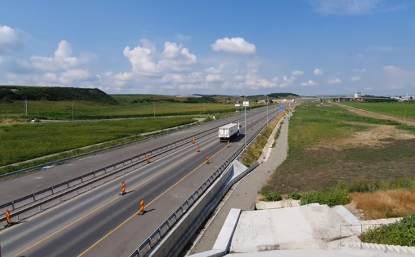 Ultimele finisaje pe Autostrada Transilvania. Gata de inaugurare