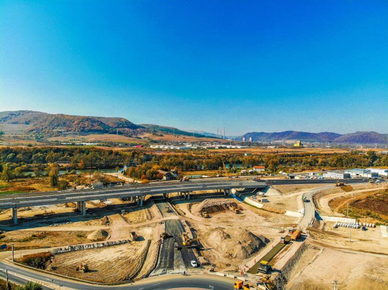 Minciuni pe banda „de viteză” a Autostrăzii Transilvania! Când vom circula între Chețani și Câmpia Turzii? Sigur nu în decembrie 2020!