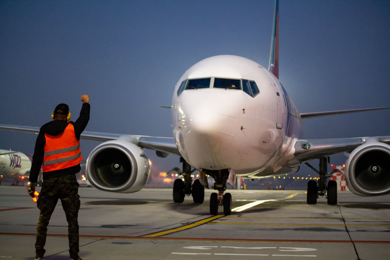 O țară din Uniunea Europeană a SUSPENDAT ZBORURILE către și dinspre România