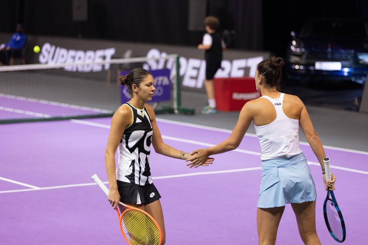în semifinale la Transylvania Open