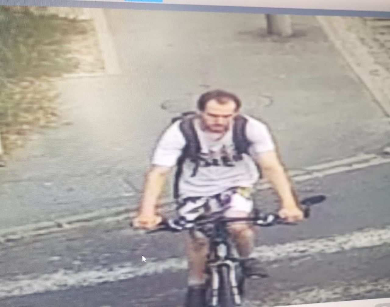 Polițiștii clujenii caută un biciclist. L-ați văzut?