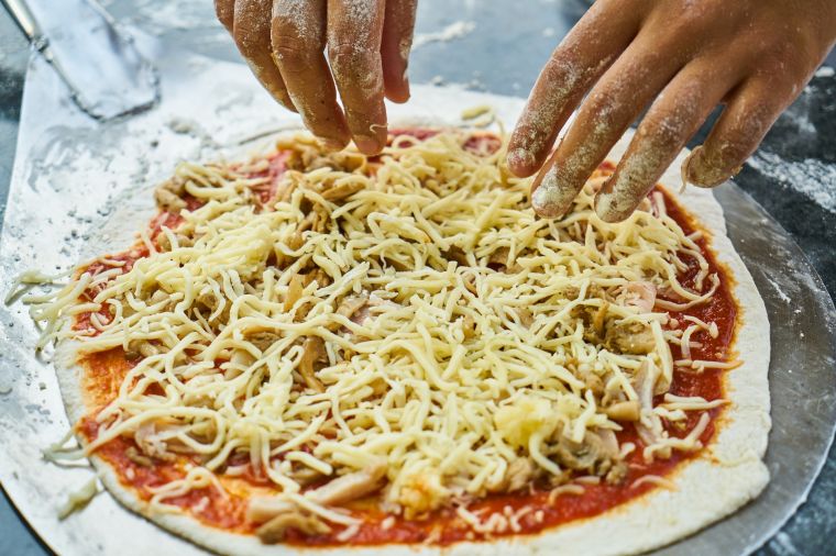 Pizza cu viermi