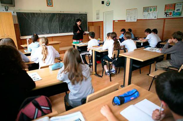Părinţii vor camere video pe tot parcursul anului şcolar