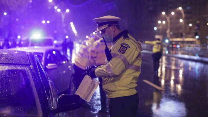 Cum arată declarația pe propria răspundere și adeverința de la angajator
