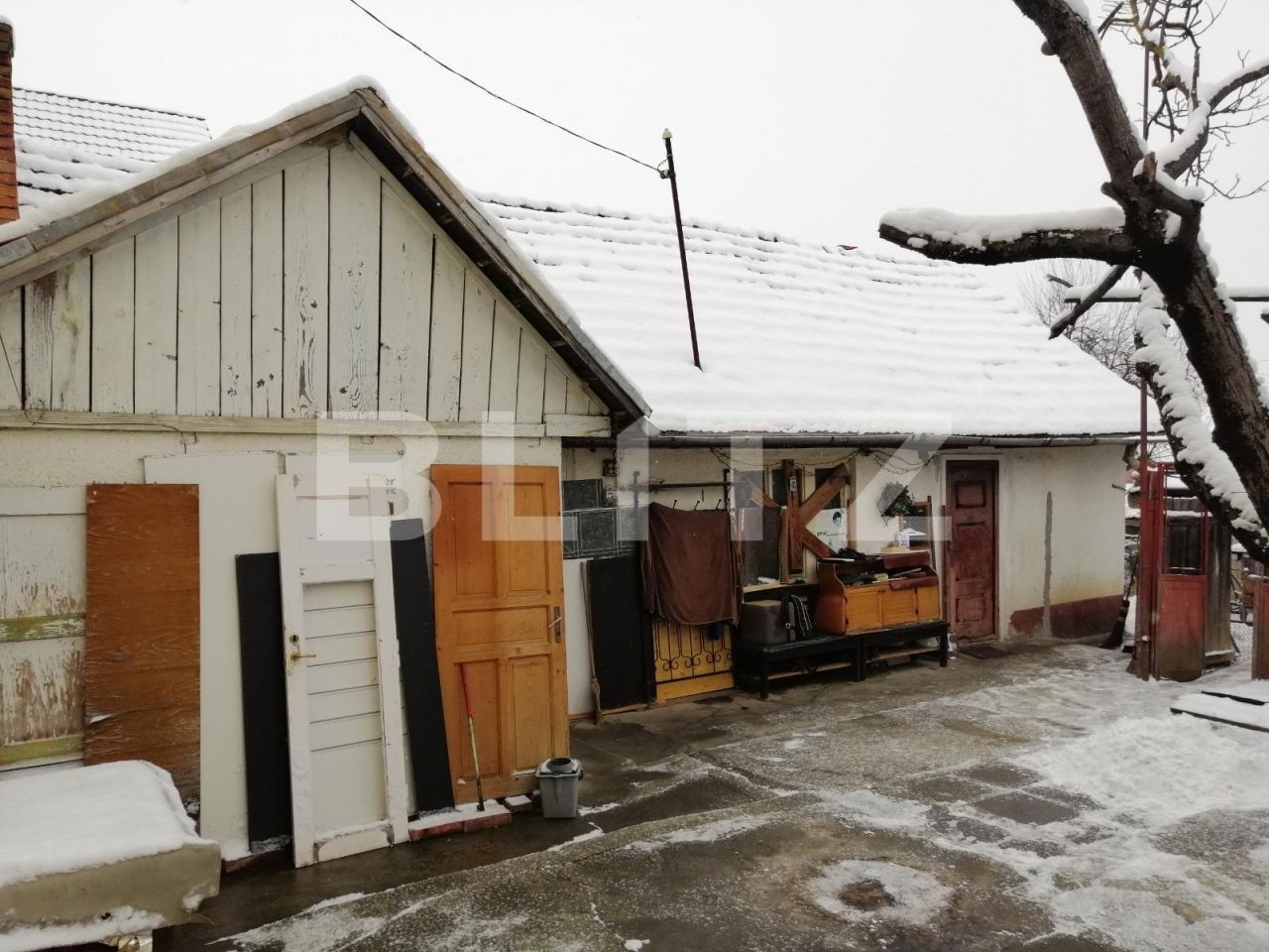 la vânzare cu 170.000 euro. GALERIE FOTO