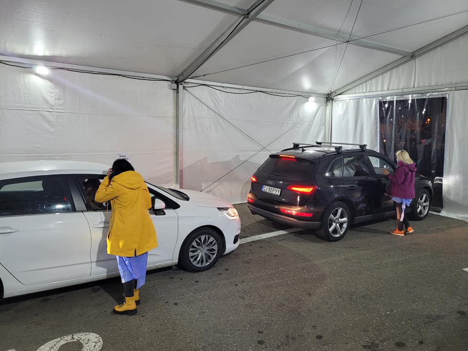 la Maratonul Vaccinării la centrul drive-through din Cluj