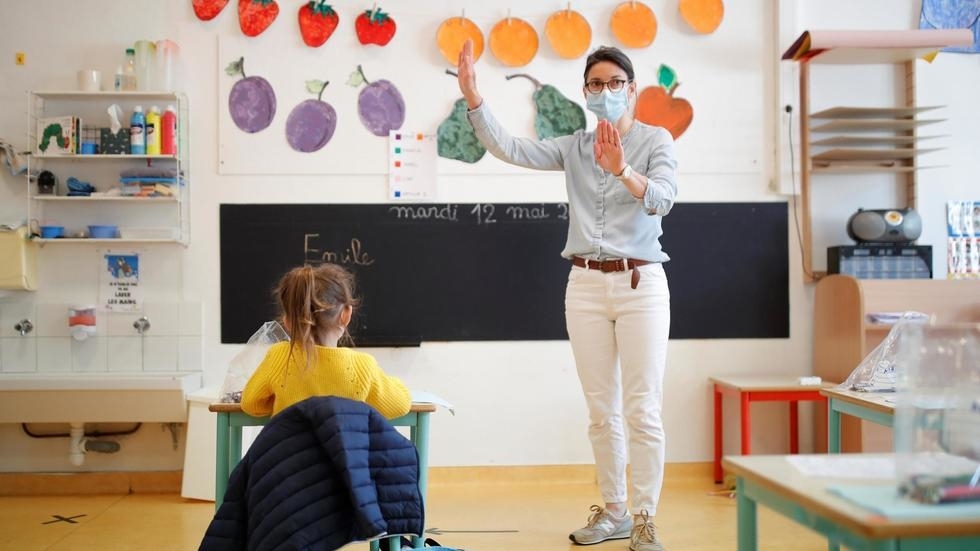 Apelul unui medic către profesori: Aerisiți clasele