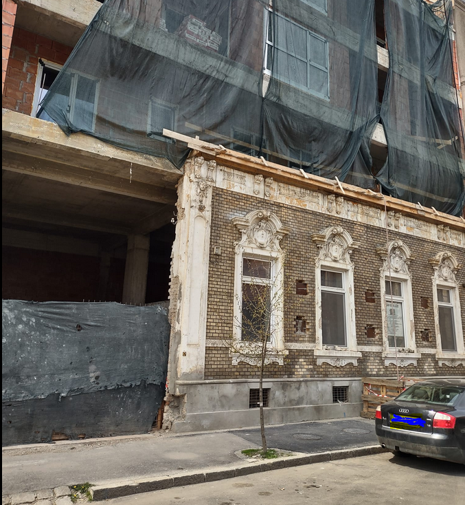dar interiorul „putred”. Arhitect: „Crimă urbanistică a'la Cluj”