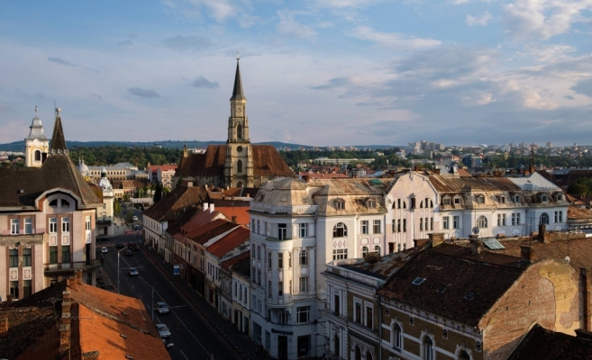 Salariile în aprilie au crescut cu aproape 15% față de anul trecut. Clujul, pe locul II după București