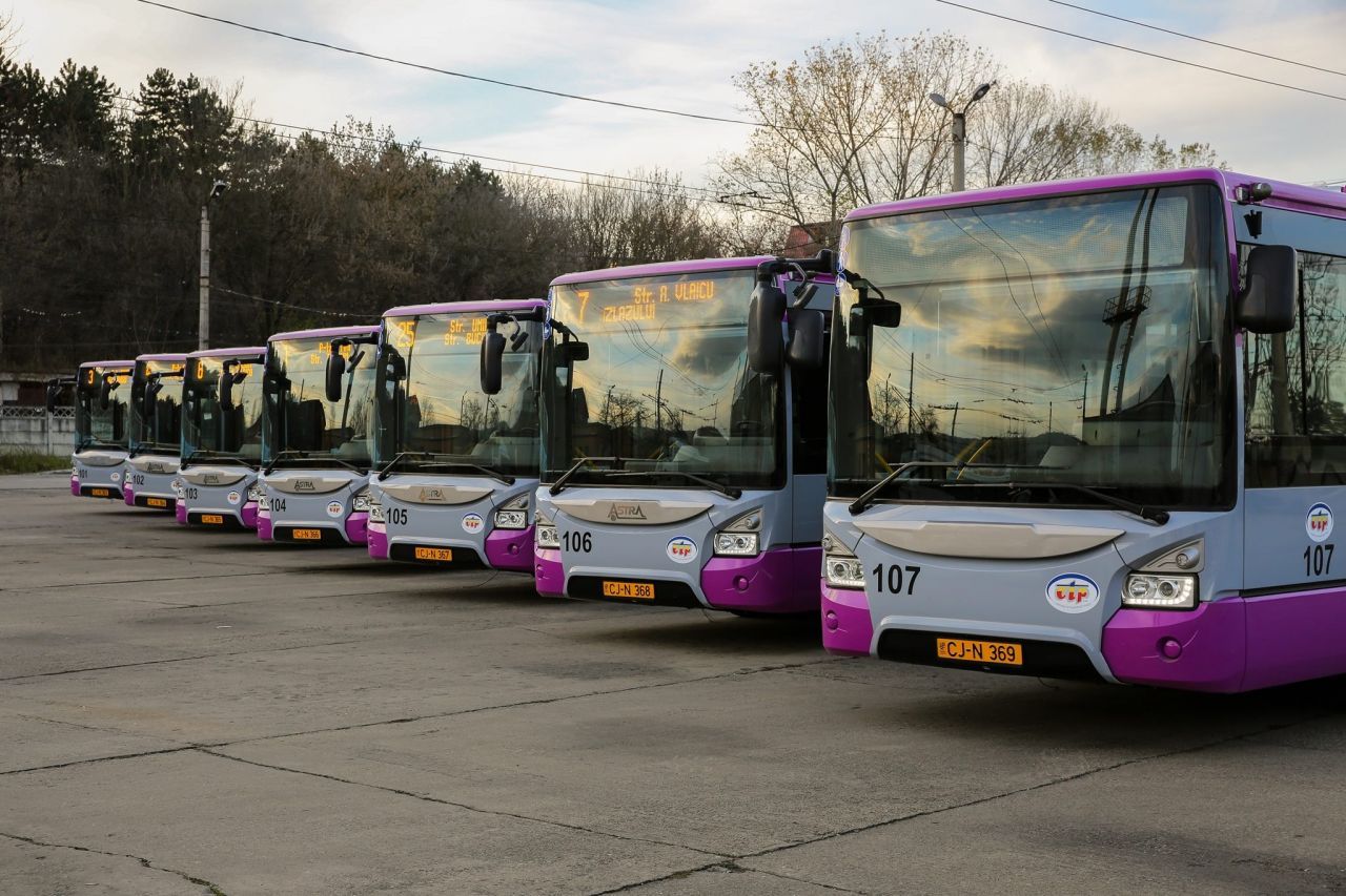 Veste bună pentru pensionari! CTP Cluj-Napoca emite cardurile de transport public pentru „seniorii cetății”