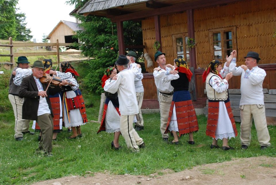 Tradițiile și folclorul zonei de munte din Cluj