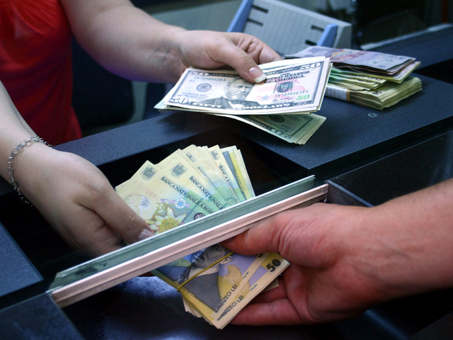 ANALIZĂ. A doua zi de creștere pentru euro