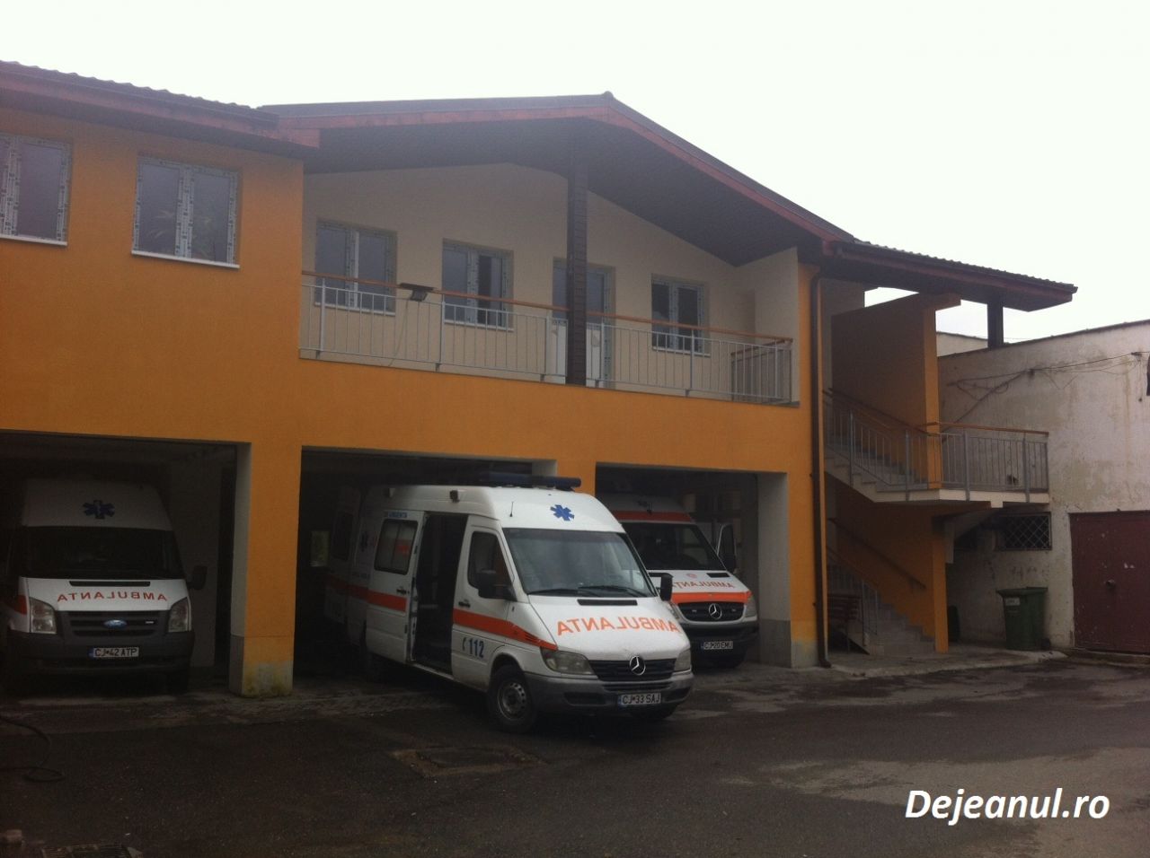Angajaţii Serviciului de Ambulanţă Dej se vor afla joi în grevă