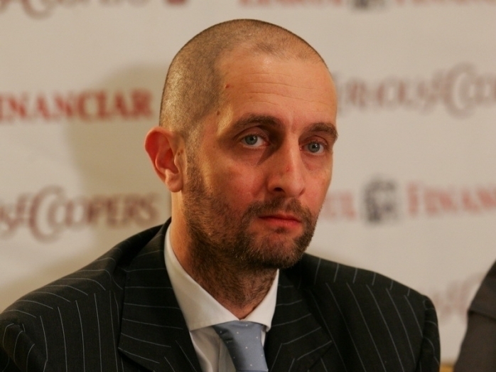 Terapia Cluj: „Armata este ultima carte pe care o joacă o națiune. Românii s-a săturat să fie ultimii din UE”.