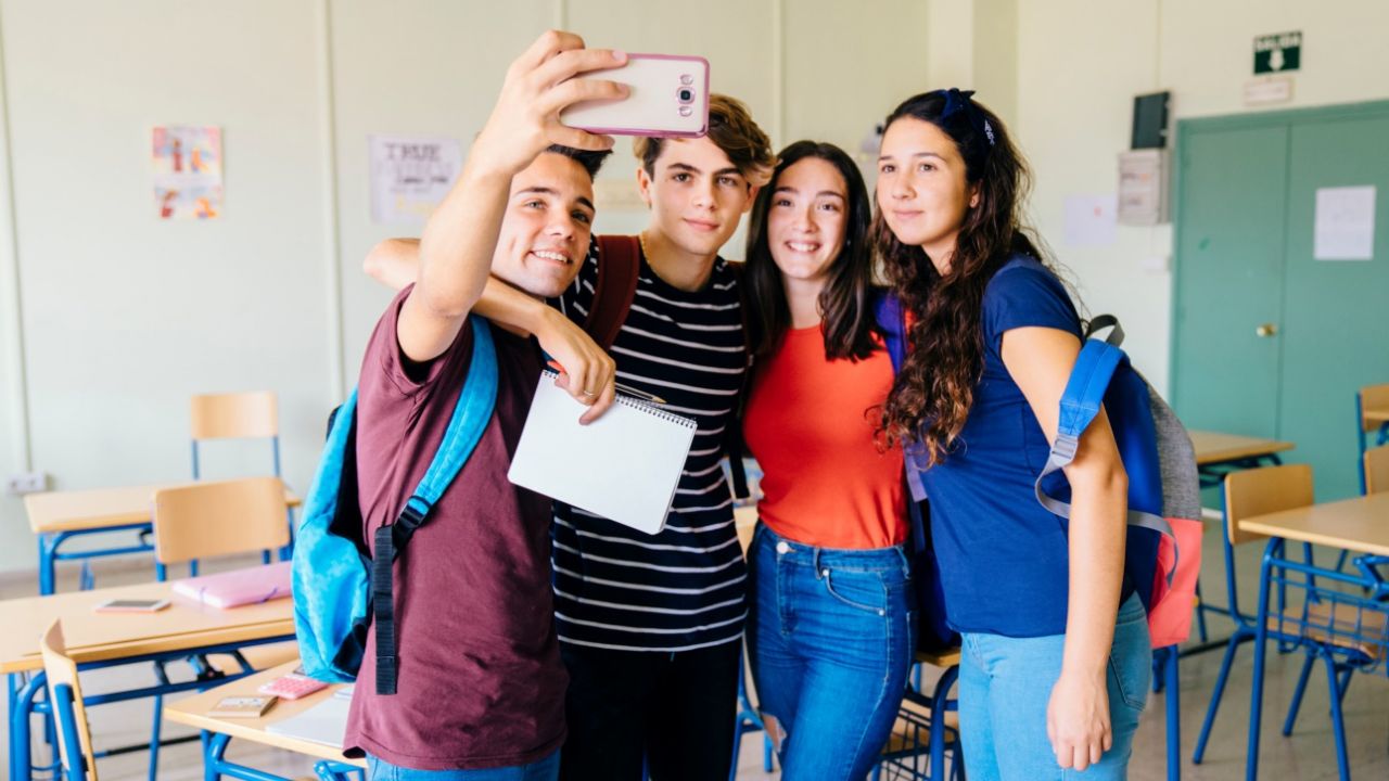 punct de cotitură în viața adolescenților. Câți elevi din Cluj își vor continua studiile?