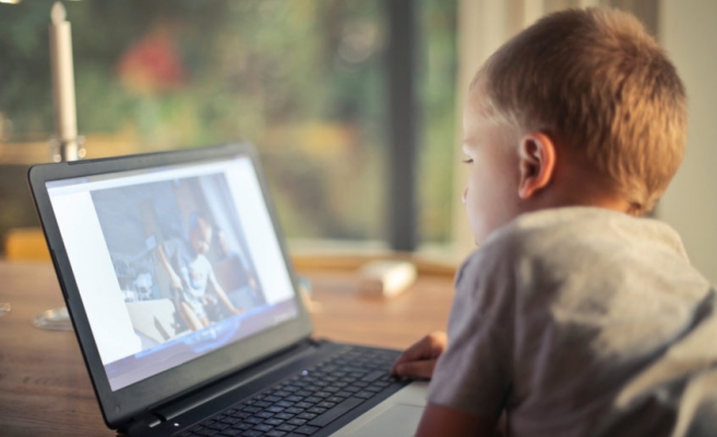 Prezența profesorilor și elevilor la orele online