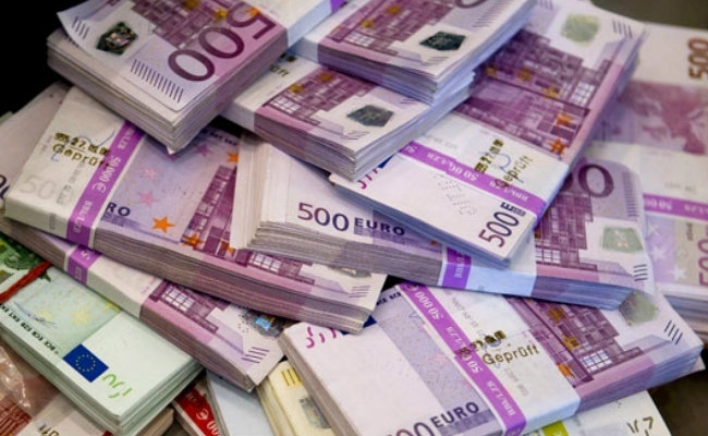 Euro crește