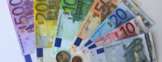Euro se întoarce la 4