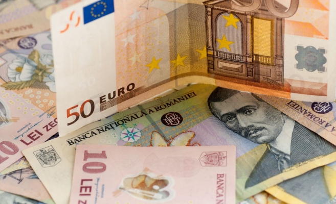 ANALIZĂ ECONOMICĂ Dolarul și francul elvețian au crescut