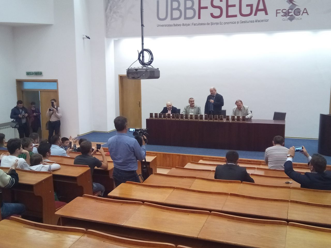 Vineri seara a avut loc festivitatea de deschidere a Festivalului