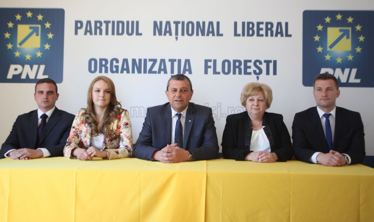 Reprezentanții PNL Florești și-au depus candidaturile