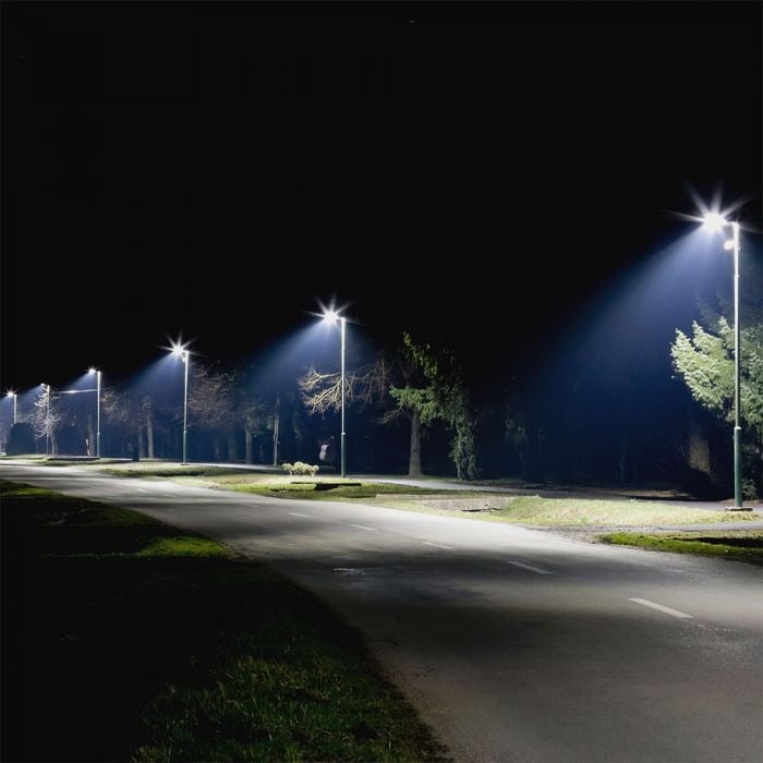 înlocuite cu corpuri de iluminat cu LED. Pe ce străzi vor fi montate?