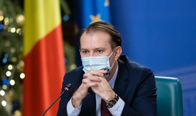 Premier: „Venim cu o nouă lege a salarizării. Banii vor fi ditribuiți în funcție de performanță”