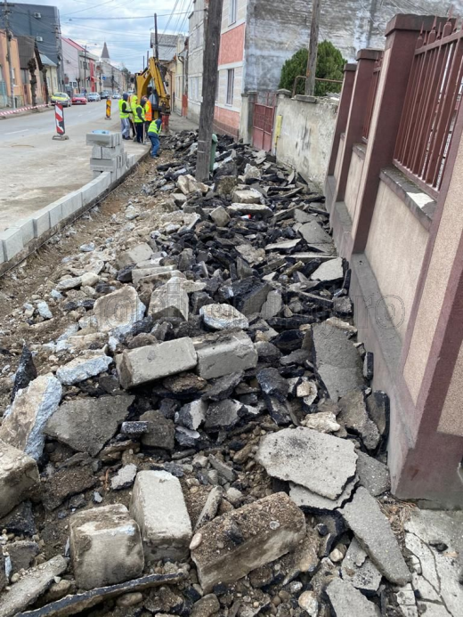 blocați în case de lucrările de modernizare