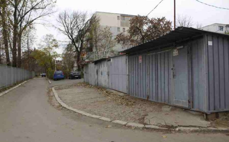 500 de proprietari, somați să dărâme garajele