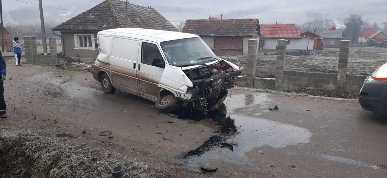 transportat de urgență la spital