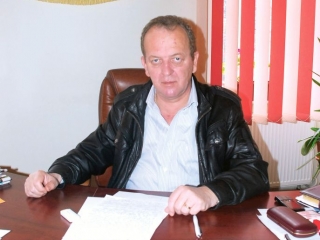 Ce promit politicienii. Primarul de la Huedin vrea trafic relaxat şi spital “în trend”.