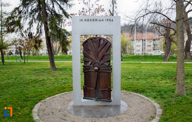 Sute de maghiari au comemorat Revoluţia anticomunistă din Ungaria din 1956