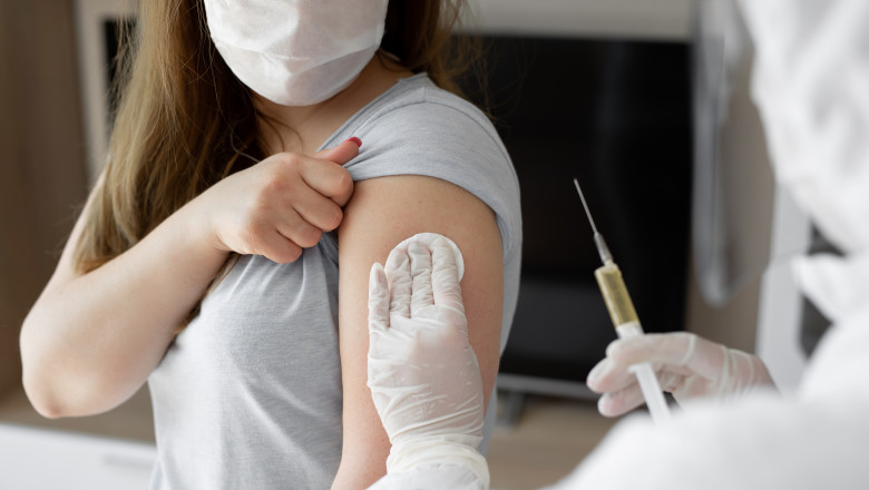 O delegație OMS vine în România ca să înțeleagă de ce avem o rată SCĂZUTĂ de vaccinare împotriva COVID